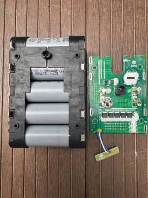 MKT 5S2P -21700-  21V 8AH -Bộ Pin Dùng Cho Máy Công Cụ Chân Chuẩn MKT