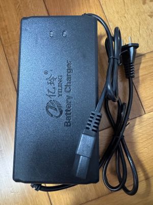 Sạc Lithium thương hiệu Yiling 58.8V 5A Hệ 14S NCM (3.7V)