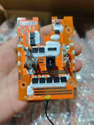 MKT 18650 Hệ 5S3P Xả 100A Sạc 8A (Makita Ryoba Green)