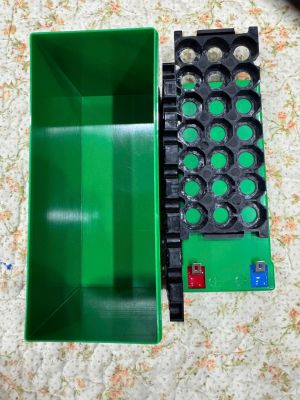 Hộp nhựa chữ nhật xanh 150x100x65-Hộp Bình Phun Thuốc (TQ) -3S7P hoặc 7S3P-18650